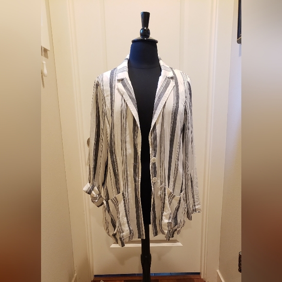 Torrid Rayon Linen Black and White Striped Blazer - Picture 1 of 12